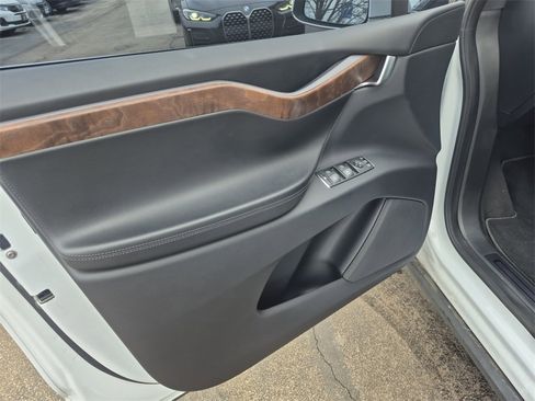 Used 2020 Tesla Model X Long Range image 20