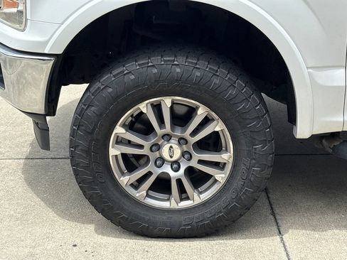 Used 2018 Ford F150 Lariat AWD/4WD image 11