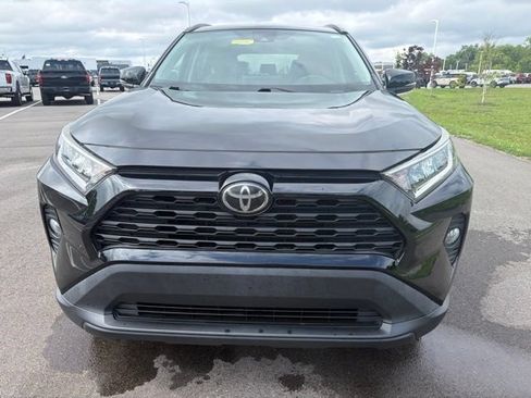 Used 2019 Toyota RAV4 XLE w/ Carpet Mat Package AWD/4WD image 3