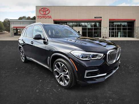 Used 2023 BMW X5 xDrive40i AWD/4WD image 3