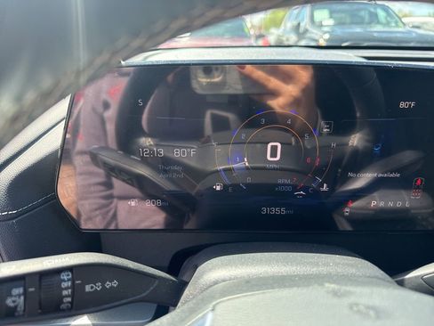 Used 2024 Chevrolet Traverse LS image 9