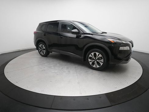 Used 2023 Nissan Rogue SV image 11