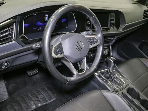 Certified 2022 Volkswagen Jetta SE FWD image 23