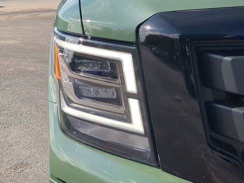 Used 2024 Nissan Titan SV w/ SV Bronze Edition Package image 9