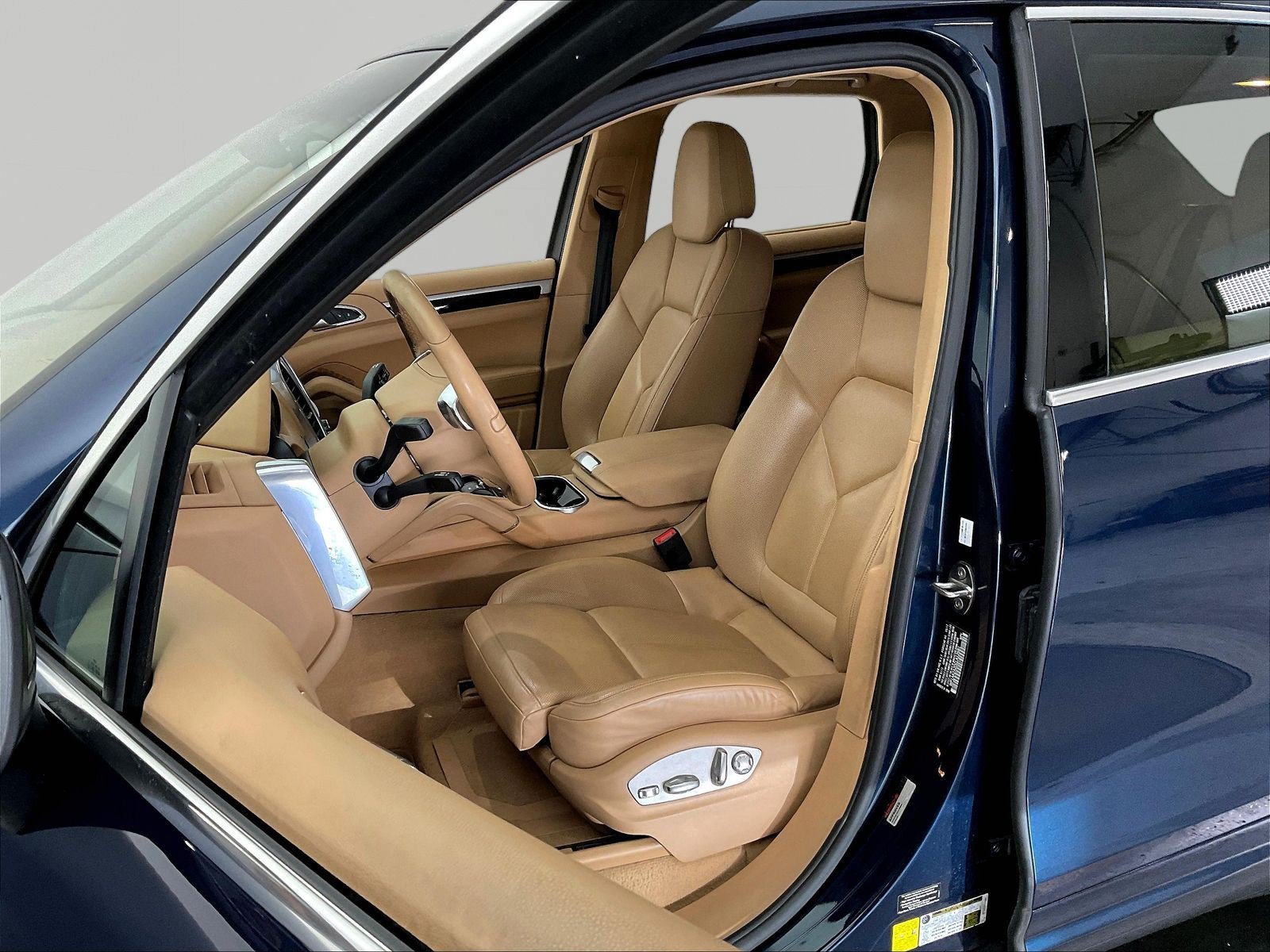 Used 2012 Porsche Cayenne AWD/4WD image 21