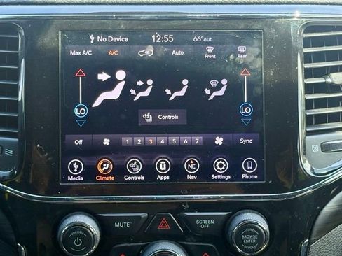 Used 2021 Jeep Grand Cherokee Laredo X image 23