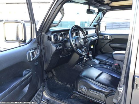 Used 2021 Jeep Gladiator Sport image 11