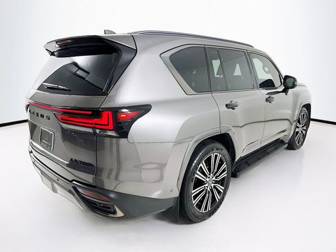 Used 2025 Lexus LX 700h Luxury AWD/4WD image 8
