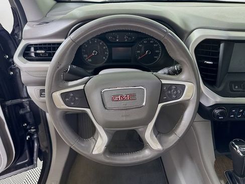 Used 2017 GMC Acadia SLE FWD image 14