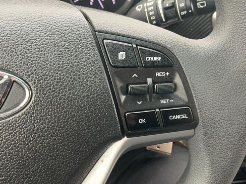 Used 2020 Hyundai Tucson SE image 18