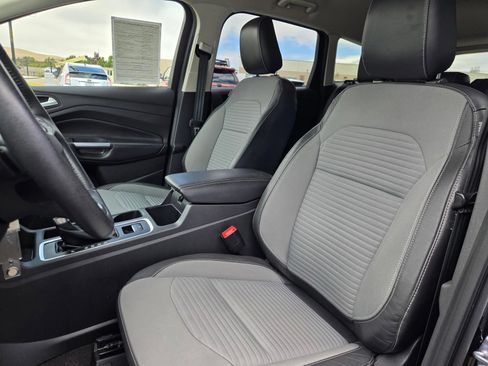 Certified 2018 Ford Escape SE w/ SE Sport Appearance Package AWD/4WD image 21