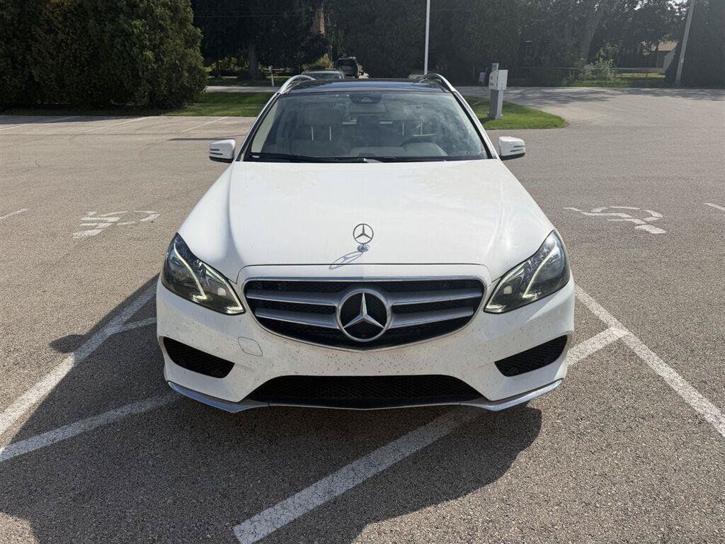 Used 2016 Mercedes-Benz E 350 4MATIC Wagon image 2