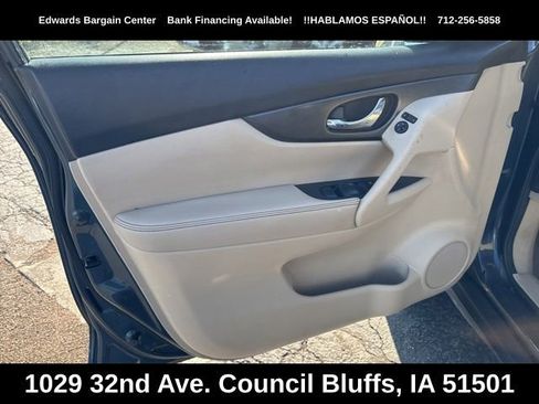 Used 2014 Nissan Rogue SV w/ SV Family Package AWD/4WD image 12