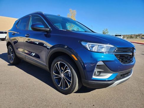 Used 2021 Buick Encore GX Select image 2