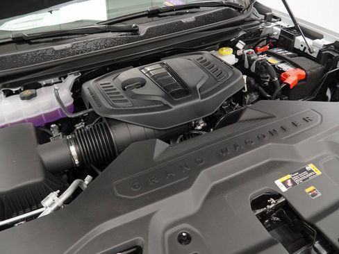 New 2026 Jeep Grand Wagoneer Limited w/ Premium Group II image 38