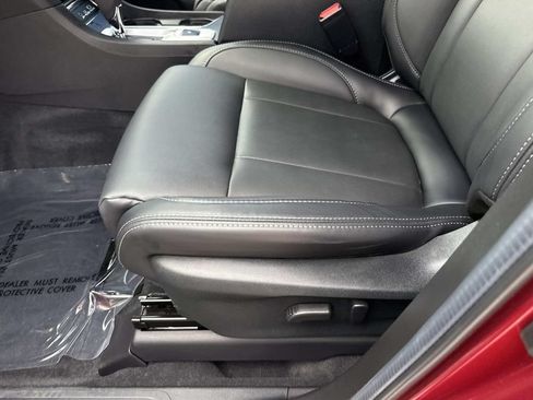 Used 2026 Subaru Ascent Premium AWD/4WD image 18