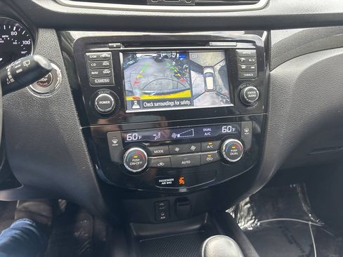 Used 2014 Nissan Rogue SL w/ SL Premium Package AWD/4WD image 12