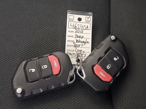 Used 2018 Jeep Wrangler Sport image 29