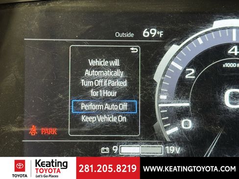 Used 2024 Toyota Tundra Limited image 25