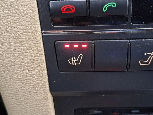 Used 2011 Mercedes-Benz E 350 Cabriolet image 17