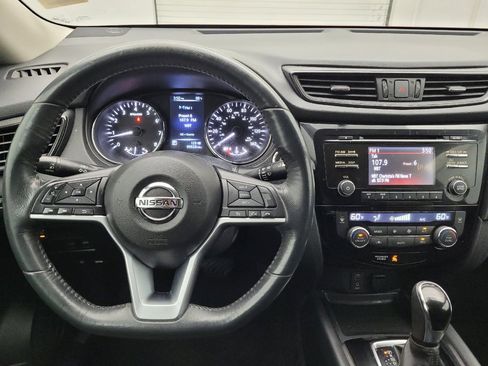 Used 2017 Nissan Rogue SV w/ Midnight Edition Package FWD image 22