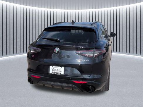 Used 2025 Alfa Romeo Stelvio Sprint AWD/4WD image 10