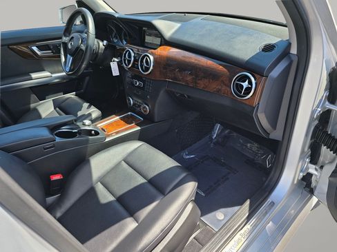 Used 2013 Mercedes-Benz GLK 350 4MATIC image 29