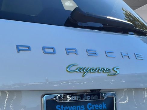 Used 2017 Porsche Cayenne S image 22