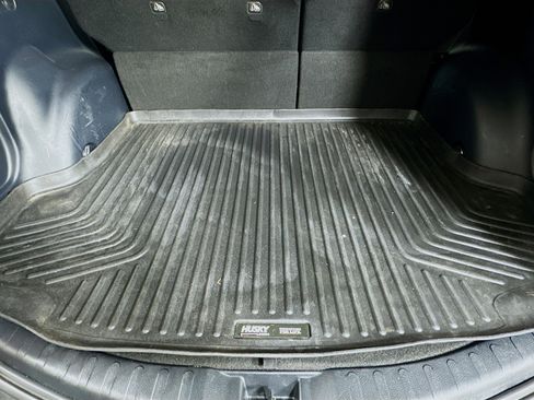 Used 2015 Toyota RAV4 XLE FWD image 28