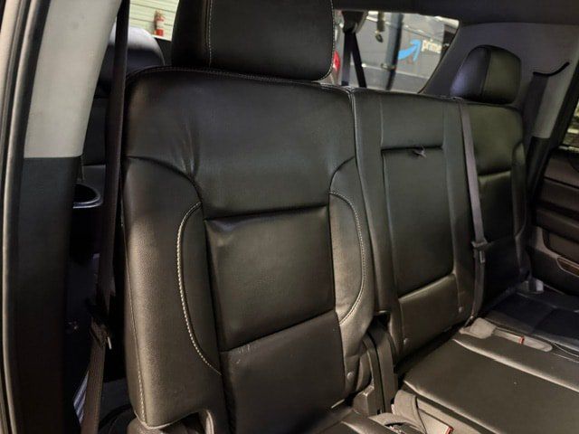 Used 2016 Chevrolet Suburban LT w/ Luxury Package AWD/4WD image 18