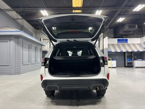 Used 2026 Subaru Forester Limited AWD/4WD image 10