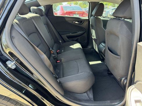 Used 2019 Chevrolet Malibu LS image 11