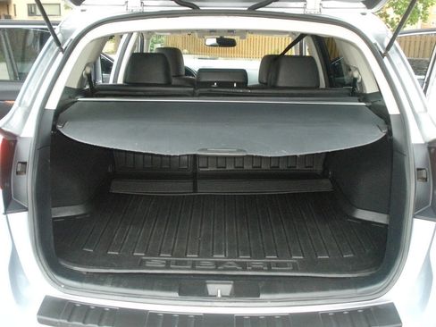 Used 2013 Subaru Outback 2.5i Limited AWD/4WD image 24