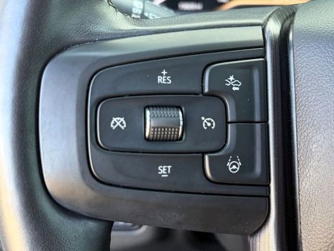 Used 2023 GMC Yukon XL Denali Ultimate image 6