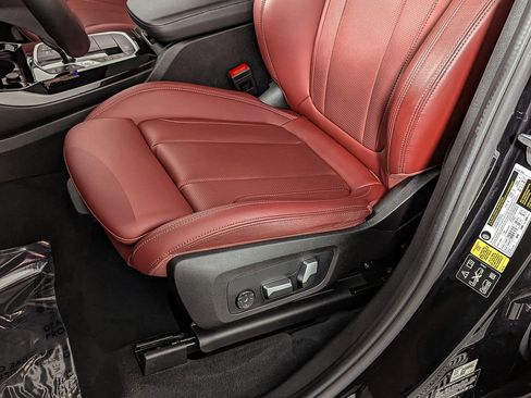 Certified 2023 BMW X3 xDrive30i w/ Convenience Package image 18