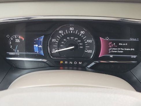 Used 2015 Lincoln Navigator L 2WD image 12