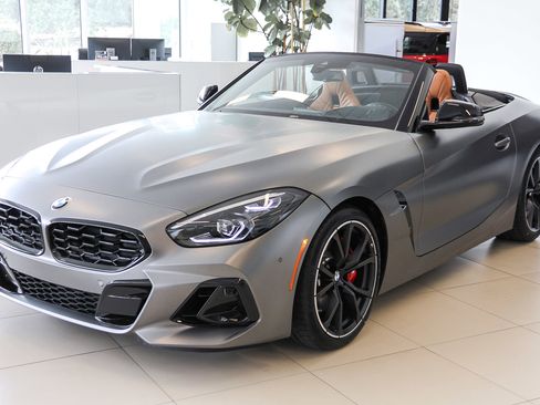 New 2026 BMW Z4 M40i RWD image 3