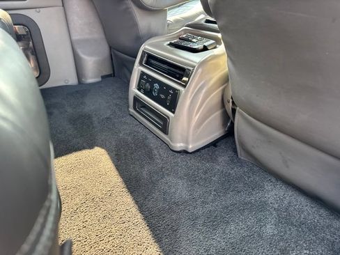 Used 2024 Chevrolet Express 2500 Extended RWD image 18