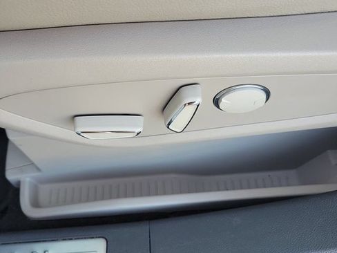 Certified 2022 Lincoln Nautilus FWD w/ Premium Package image 23