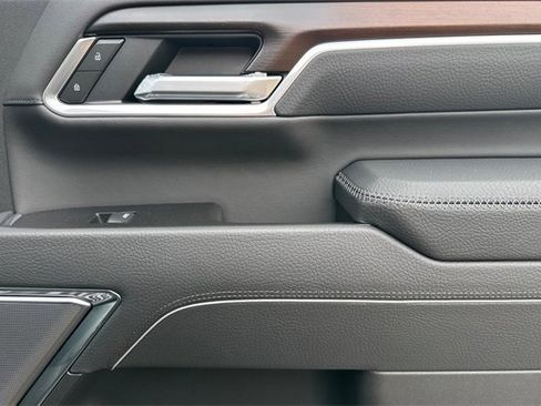 New 2026 GMC Sierra 2500 Denali w/ Denali Reserve Package image 19