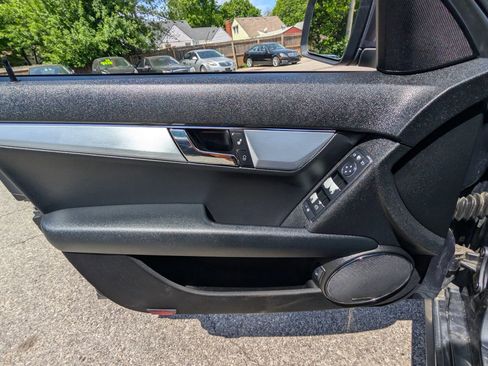 Used 2008 Mercedes-Benz C 300 4MATIC Sedan image 11