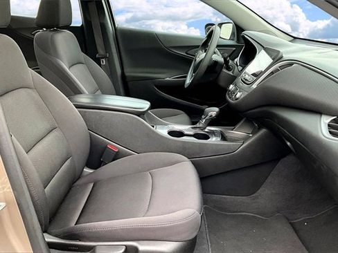 Used 2023 Chevrolet Malibu LT image 29