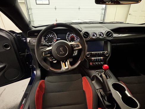 Used 2020 Ford Mustang Shelby GT350R w/ GT350R Equipment Group 920A RWD image 8