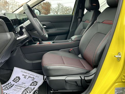 New 2026 Nissan Kicks SR w/ SR Premium Package image 15