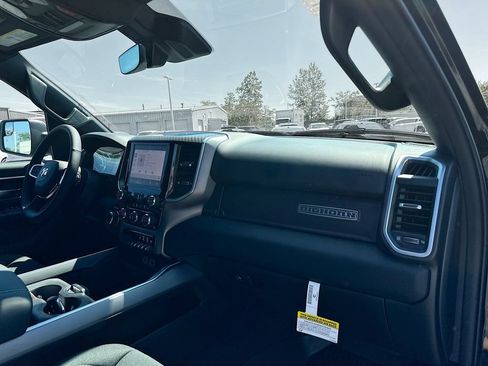 New 2026 RAM 1500 Big Horn AWD/4WD image 34