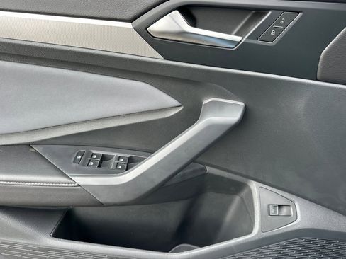 New 2026 Volkswagen Jetta SE image 10