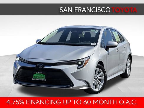 Certified 2023 Toyota Corolla XLE image 1