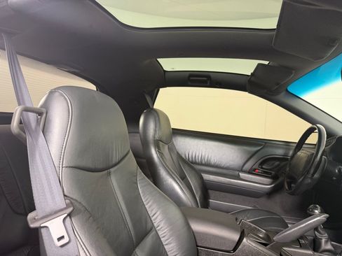 Used 1995 Chevrolet Camaro Z28 RWD image 22