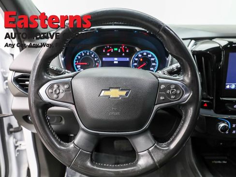 Used 2022 Chevrolet Traverse LT image 10