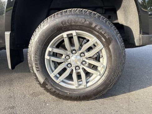 Used 2025 Chevrolet Colorado LT w/ Advanced Trailering Package image 13